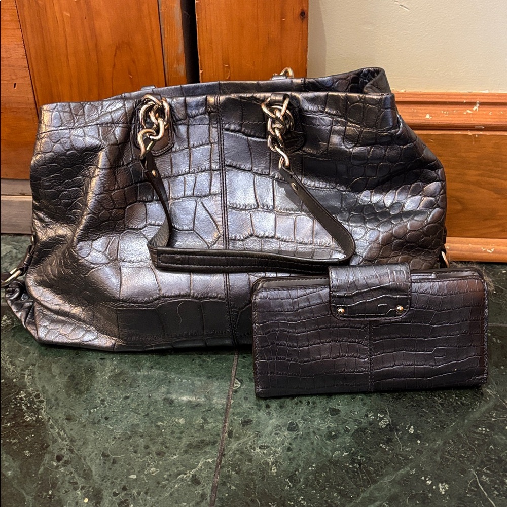 Coach Pewter Croc-Embossed metallic Shoulder Bag and Wallet - Picture 2 of 6